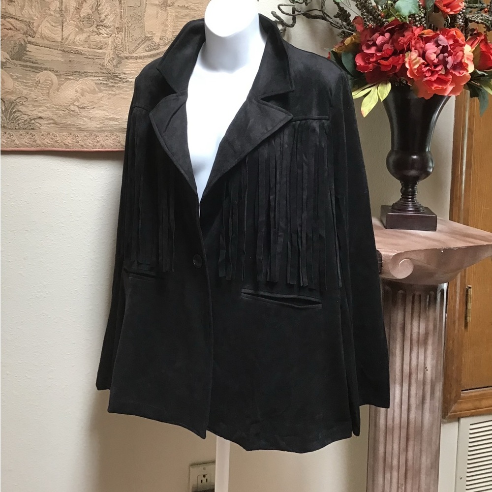 BLACK FAUX LEATHER JACKET, NWT, size Xlg. Fringed front and back - Picture 1 of 11